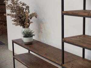 libreria mueble televisor hierro y madera rojosillon