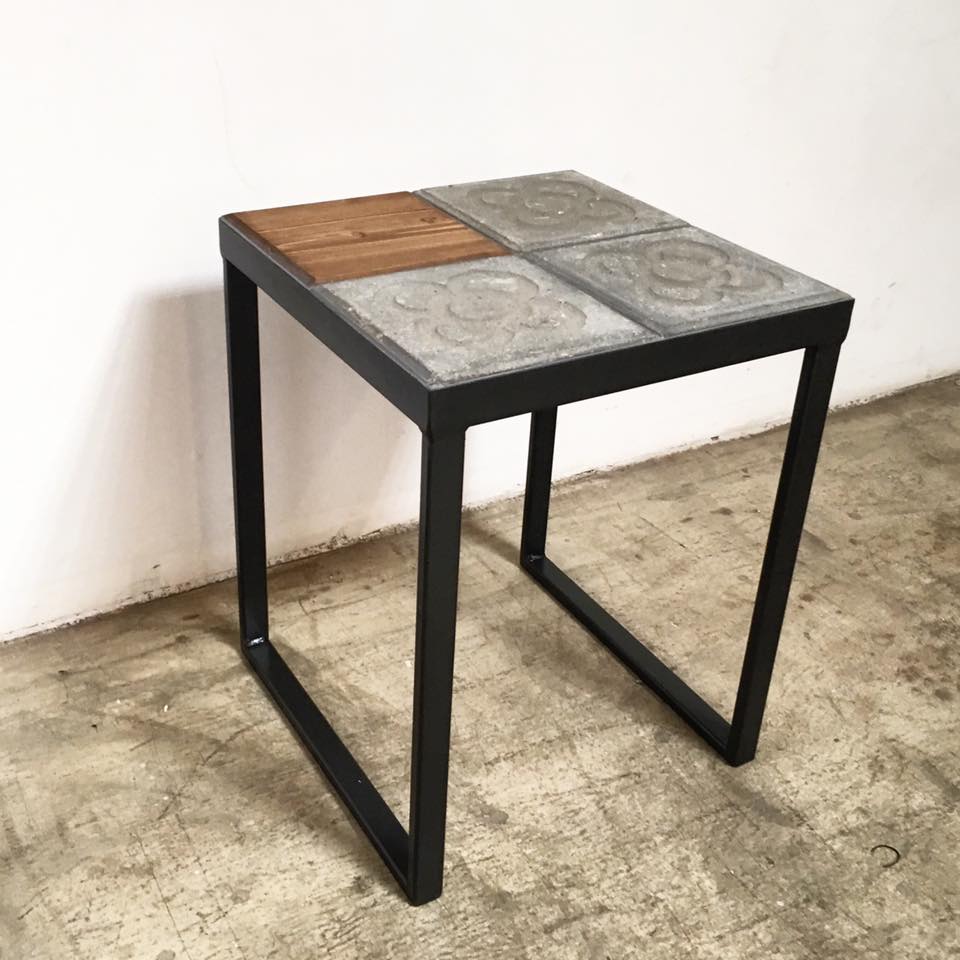 mesa y banco baldosa barcelona hierro y madera a medida