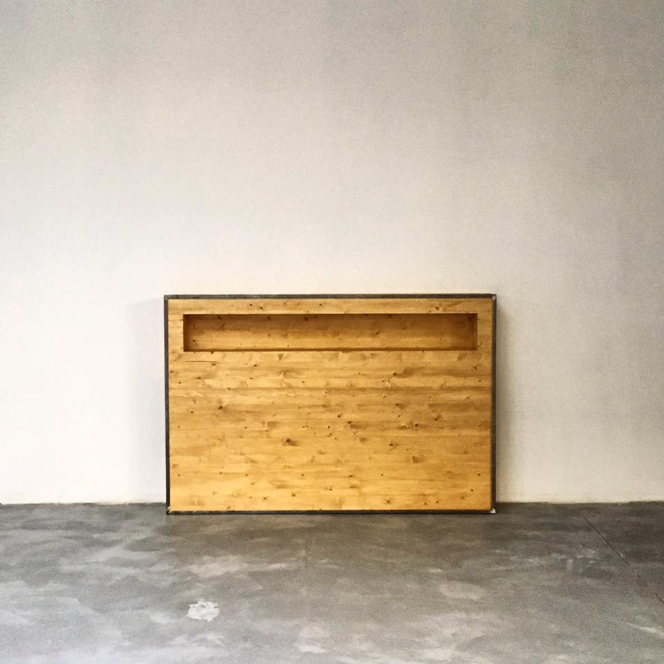 diseño muebles a medida cabecero hierro y madera rojosillon