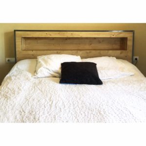 diseño muebles a medida cabecero hierro y madera rojosillon