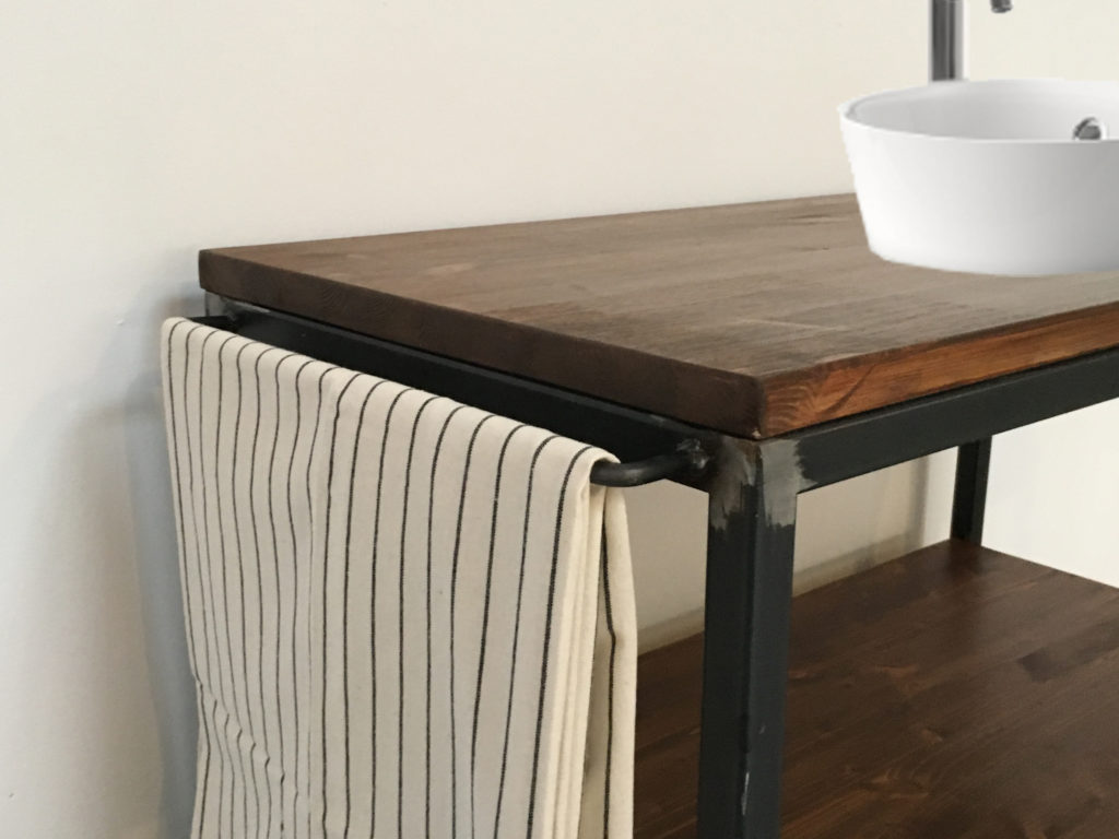 DISEÑO MOBILIARIO MUEBLES A MEDIDA HIERRO Y MADERA ROJOSILLON LAVABO