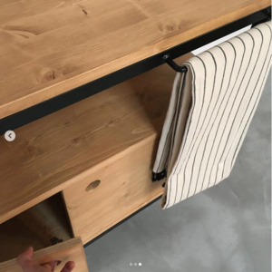 diseño de muebles a medida lavabo hierro y madera 