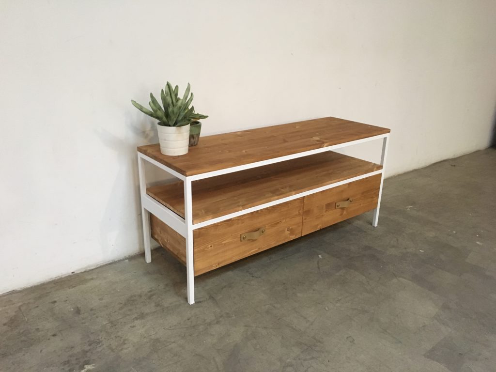 MUELBE TV A MEDIDA HIERRO Y MADERA ROJOSILLON