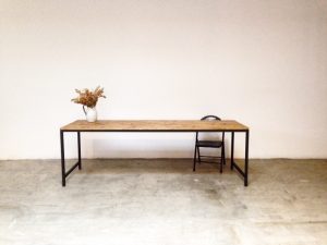 mesa madera y hierro rojosillon