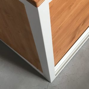 mobiliario a medida_mueble bajo con armario_rojosillon