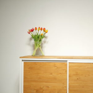mobiliario a medida_mueble bajo con armario_rojosillon